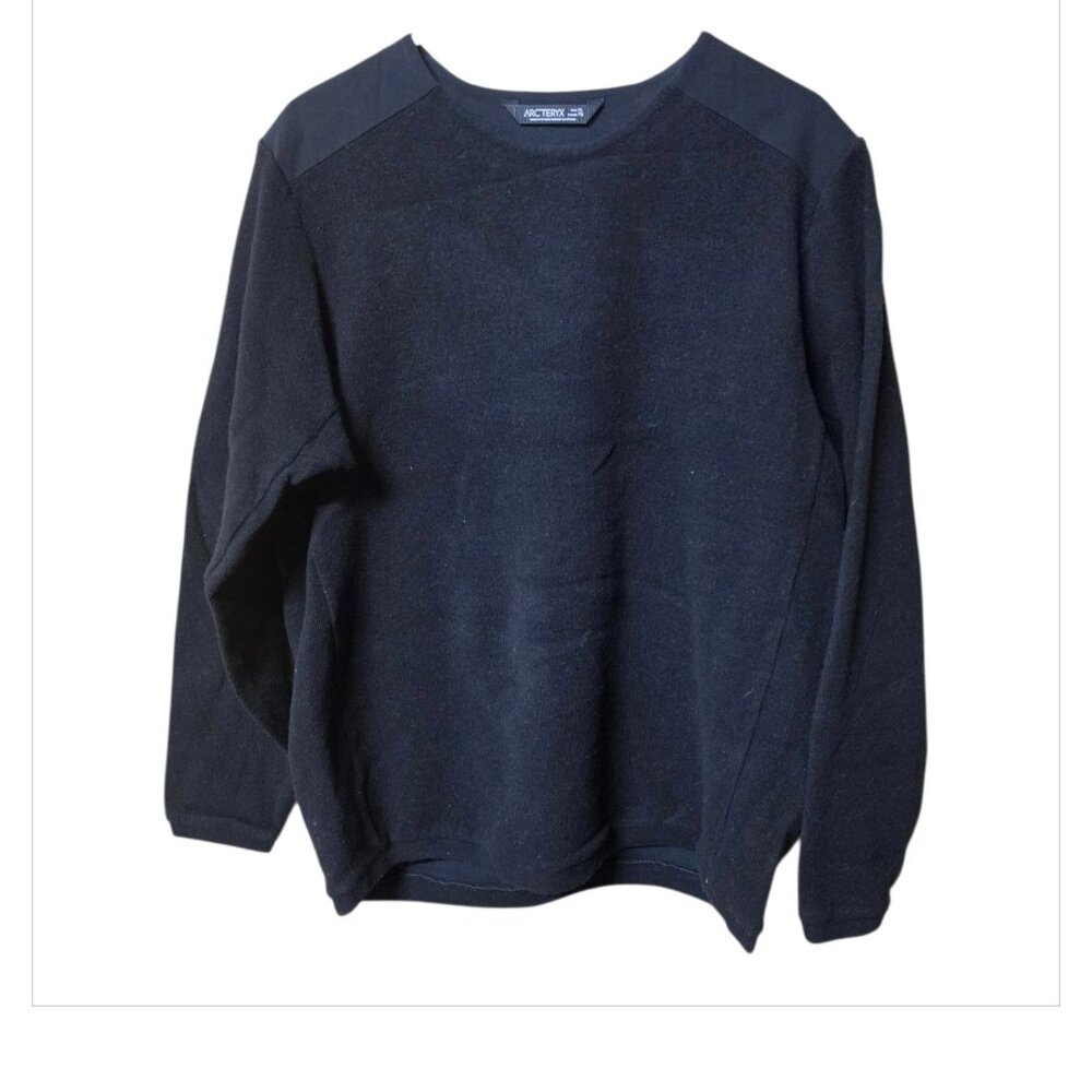 Men's Arcteryx crewneck sweater